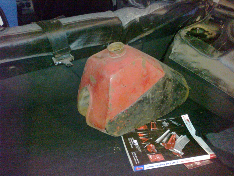 100720141384.jpg